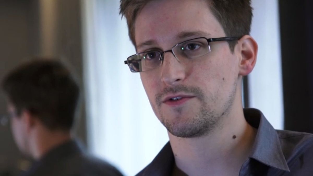 Snowden může v Rusku zůstat. Země mu dala neomezené povolení k pobytu